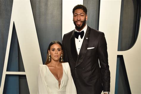 who is anthony davis married to